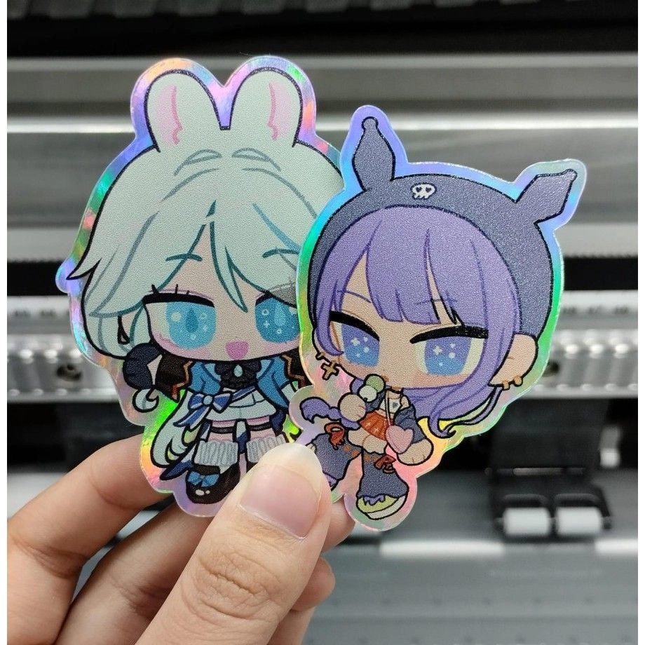 Cetak Stiker Hologram Premium Maxdecal Diecut Varian Tinta UV Gell Dengan Kombinasi Tinta Putih