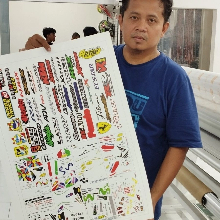 Jasa Cetak Water Slide Decal Standar atau Sticker Air Ukuran A2 (40x60cm) - Wajib Divernish Sebelum Pasang