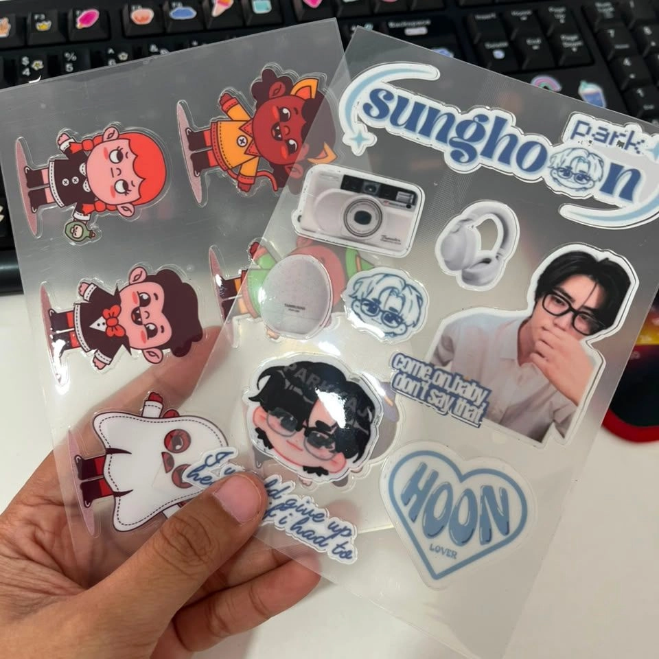 Cetak Sticker Sheet Super Eco Transparan Tinta Eco 11 Warna Original Jepang Epson S931 Laminasi Super Gloss, Super Doff & Glitter